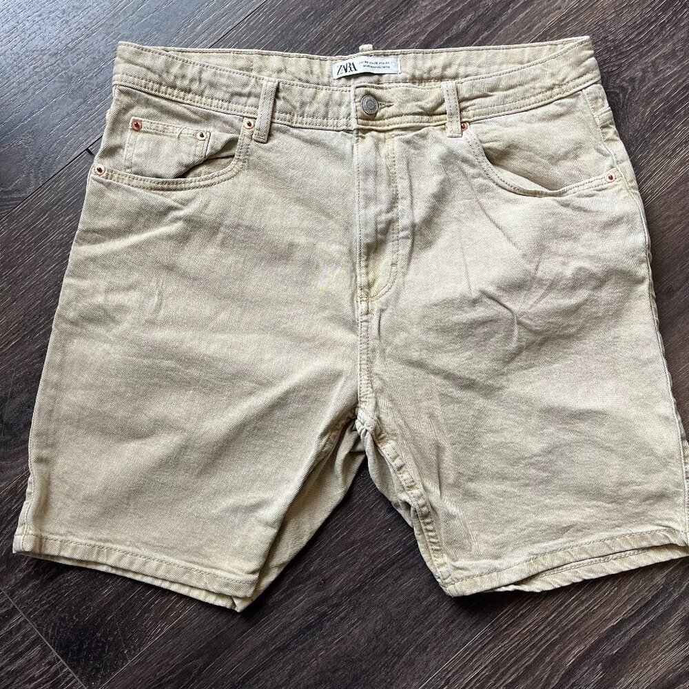 Zara High Waist Khaki Shorts w/ Zipper Fly Size 36